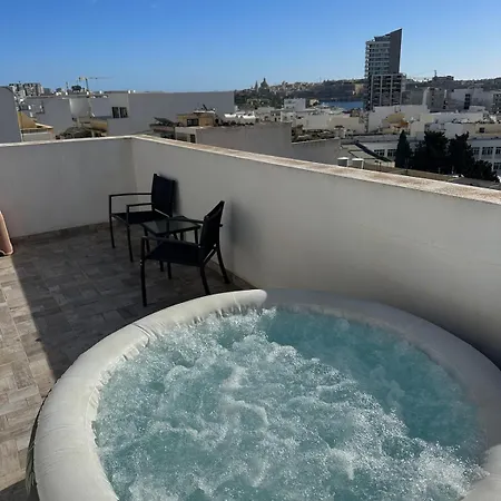 Luxury Penthouse Apartment